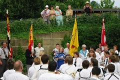 115-1589_IMG