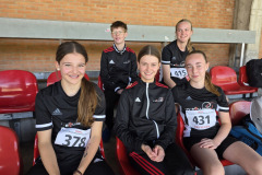 U16