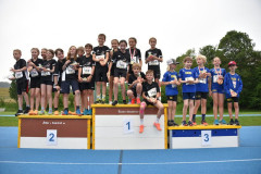 U12-Teams-des-TV-Bolligen-auf-dem-Pendelstafette-Podest