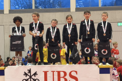 U10-Mixed-Podest